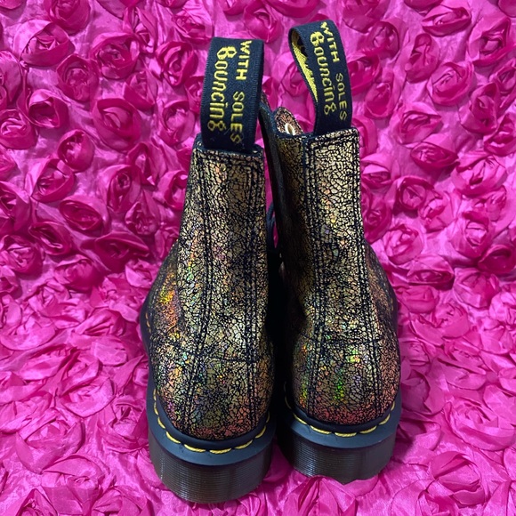 Dr. Martens Gold 1460 Pascal Iridescent Crackle Lace Up Combat Boots/Booties - Picture 5 of 12